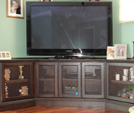 Entertainment Center/TV Stand